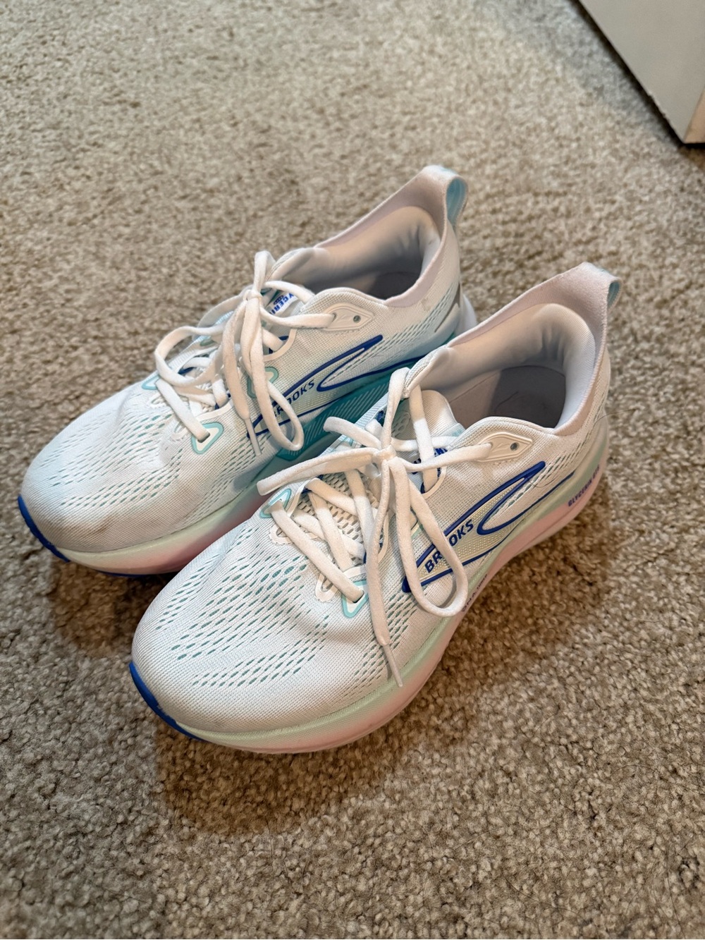 Brooks Women’s White Sneakers with Blue Accents